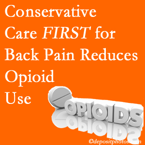 Minster Chiropractic Center delivers chiropractic treatment as an option to opioids for back pain relief.